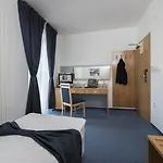 Felicity Garni Hotel