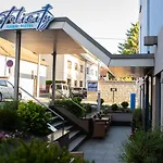 Felicity Garni 3* Bratislava