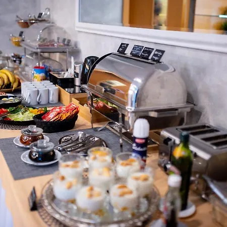 Felicity Garni 3* Bratislava