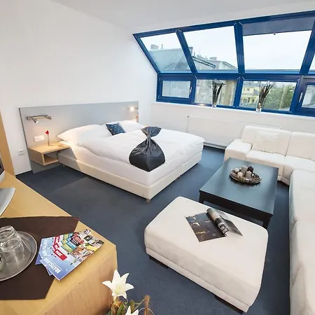 Felicity Garni Hotel Pressburg