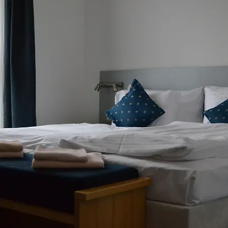 Felicity Garni 3* Μπρατισλάβα