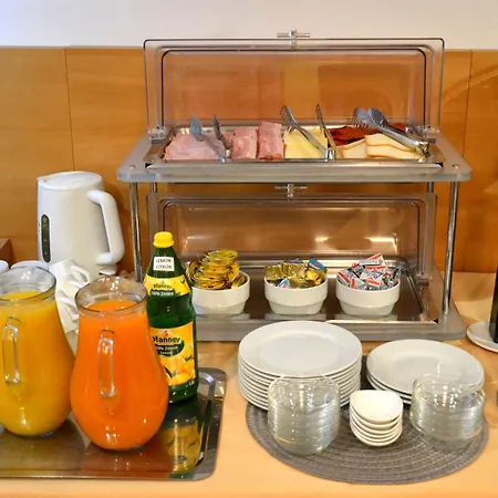 Felicity Garni Hotel 3*