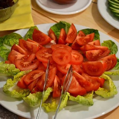 Felicity Garni فندق