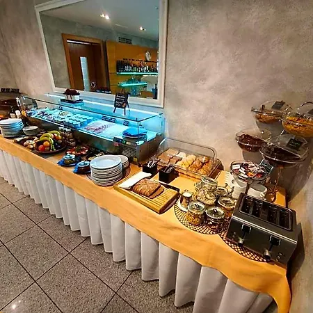 Hotel Felicity Garni 3*