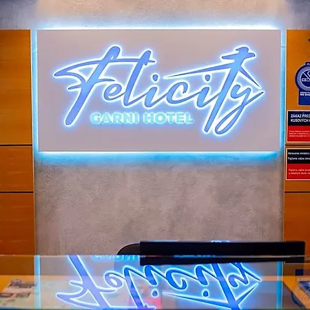 Felicity Garni 3*
