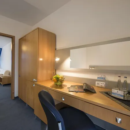 فندق Felicity Garni