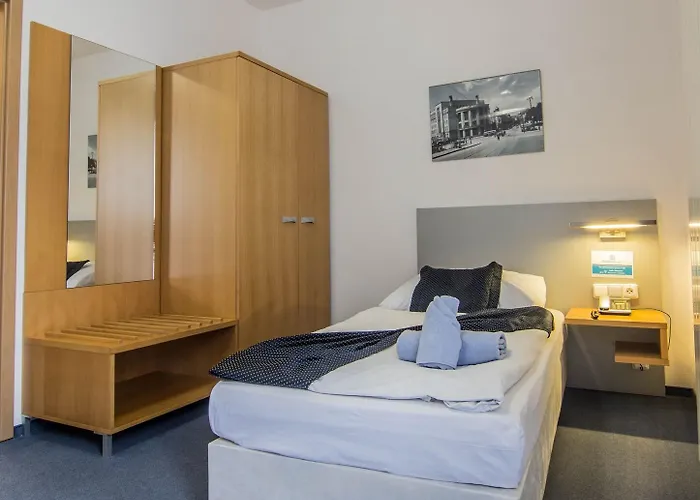 Felicity Garni Отель 3*