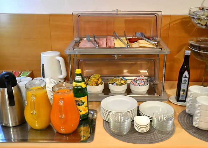 Felicity Garni Отель 3*