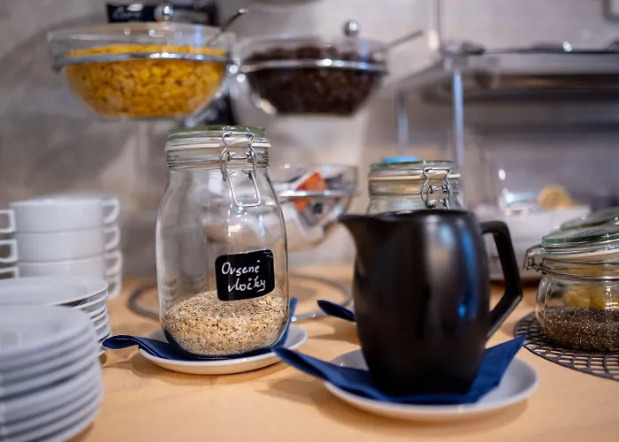 Felicity Garni 3* Братислава