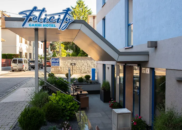 Felicity Garni Братислава