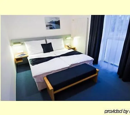 Hotel Felicity Garni 3*